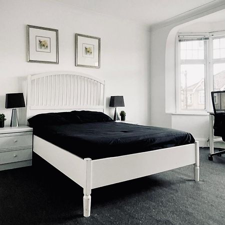 Cozy Private Rooms In Homestay Ilford Kültér fotó